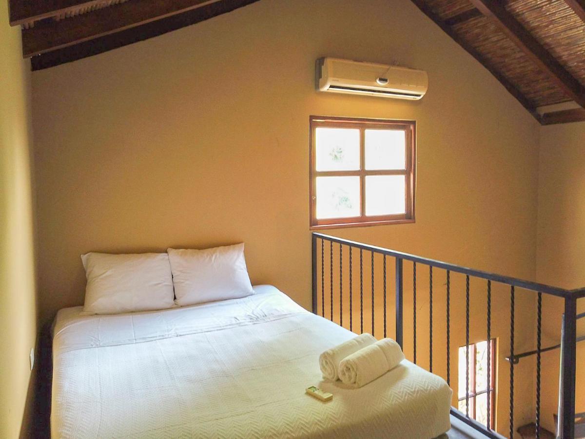 Vakantiehuis Colonial Charm With Private Pool Steps From Plaza Granada