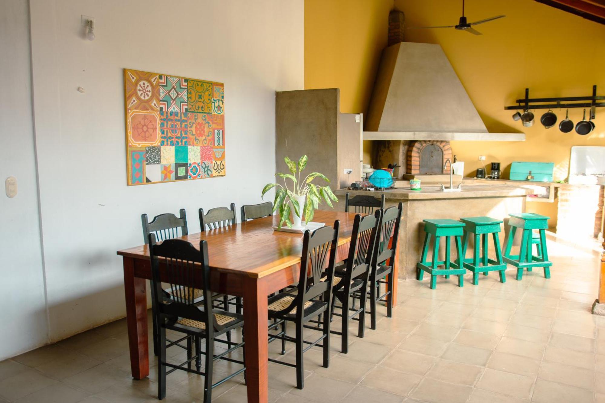 Colonial Charm With Private Pool Steps From Plaza